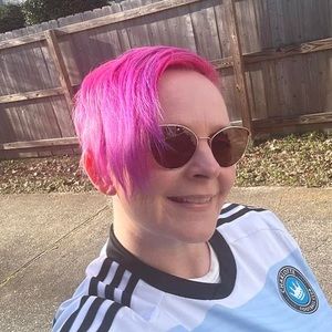 Meet your Posher, Lisa